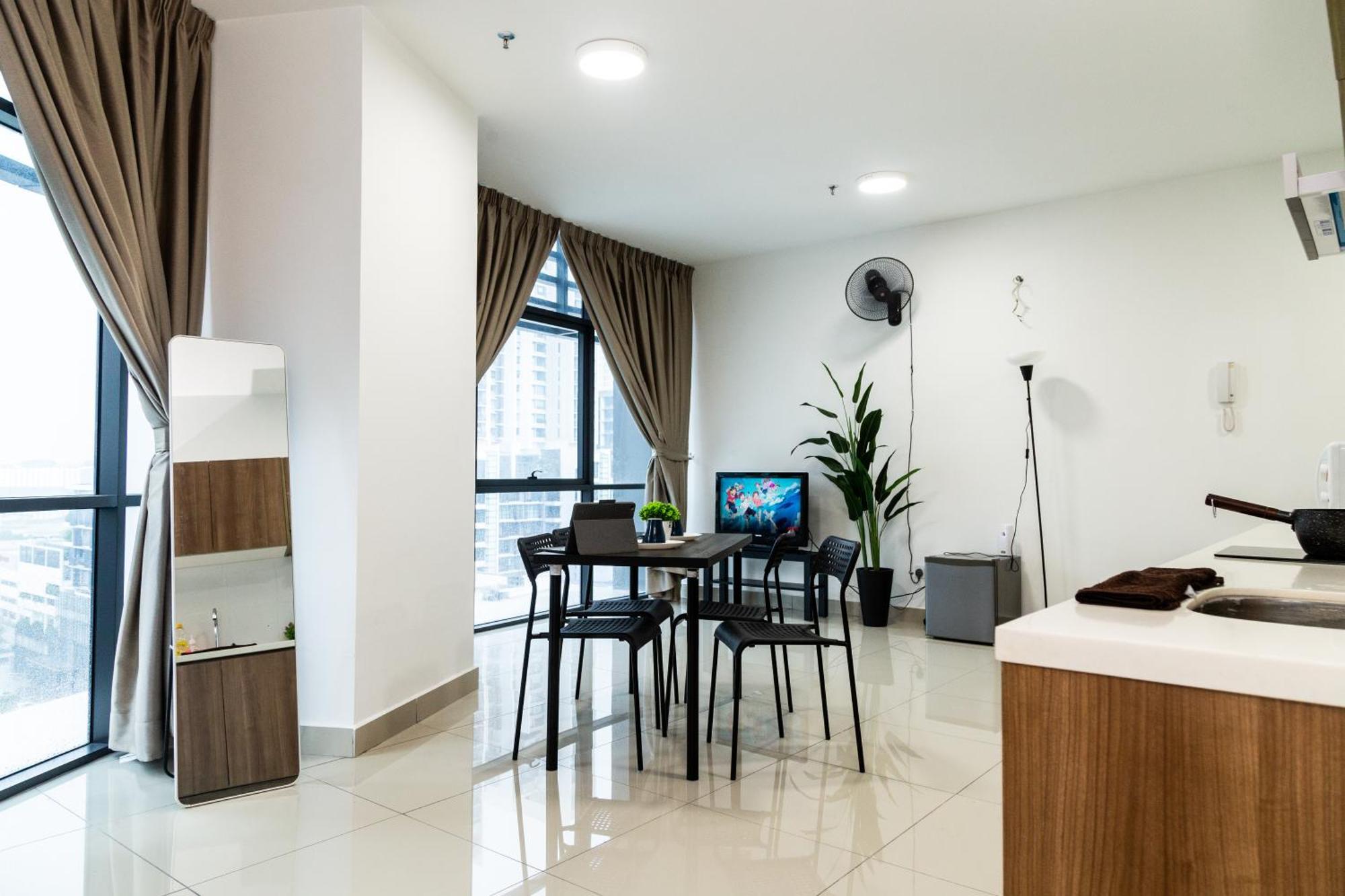 Studio Units At Pacific Tower Near Jaya One By Comfyasia Petaling Jaya Exterior foto