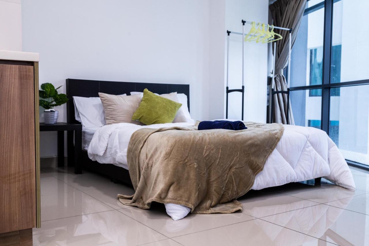Studio Units At Pacific Tower Near Jaya One By Comfyasia Petaling Jaya Exterior foto
