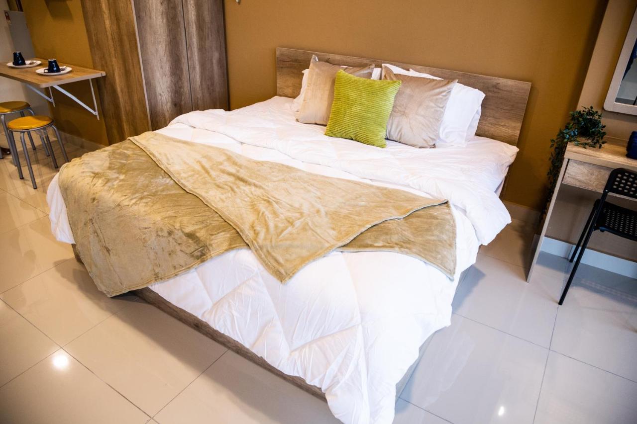 Studio Units At Pacific Tower Near Jaya One By Comfyasia Petaling Jaya Exterior foto