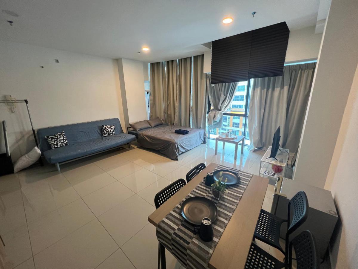 Studio Units At Pacific Tower Near Jaya One By Comfyasia Petaling Jaya Exterior foto